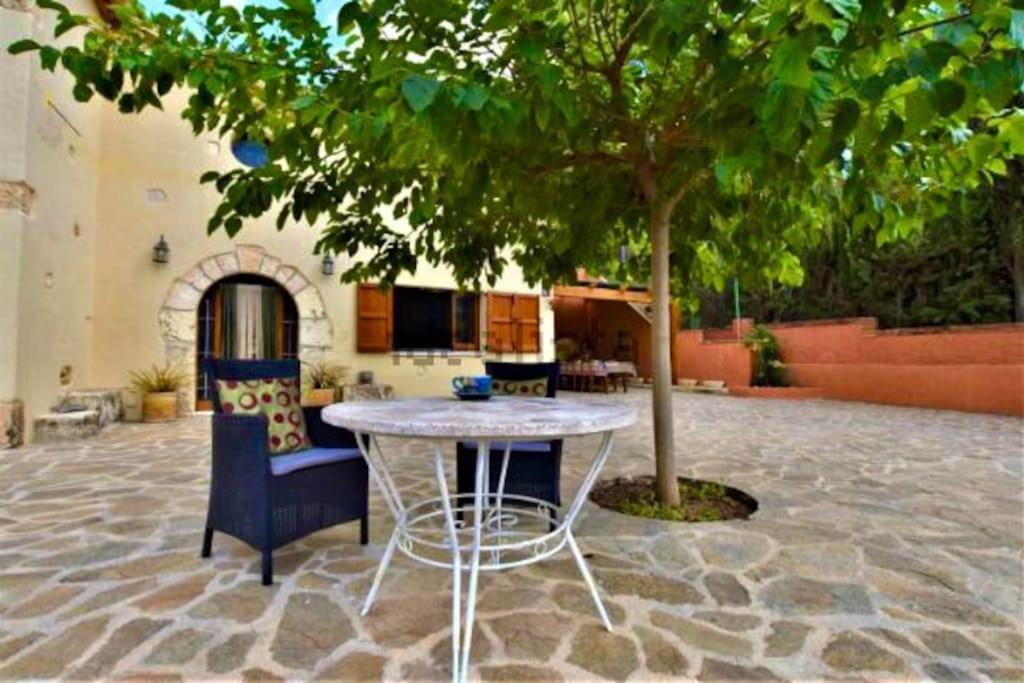 Apartment In Country House With Views And Pool Vespellá Kültér fotó